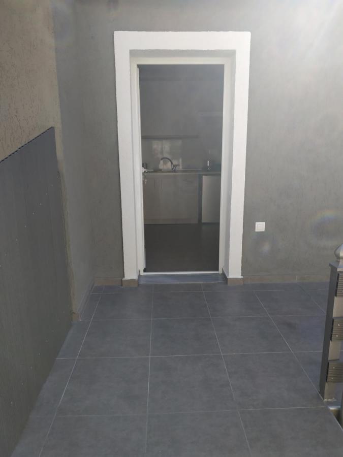 Agelikis' Apartments Nea Kallikrateia Экстерьер фото